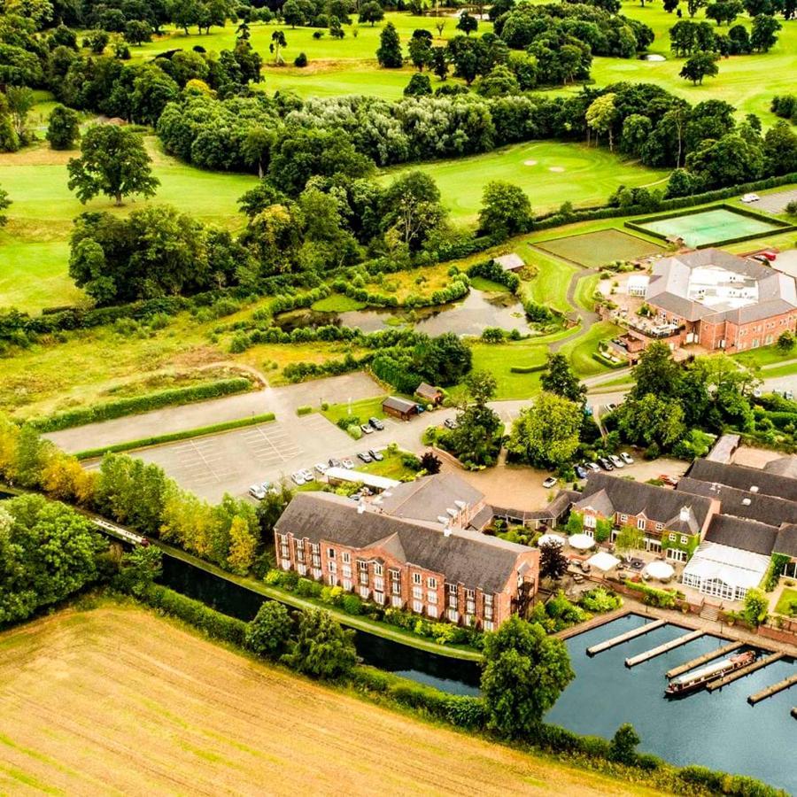 Lion Quays Resort Chirk Exterior foto